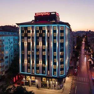 3* Otel Hampton By Hilton Merter